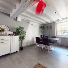 Gallery item
