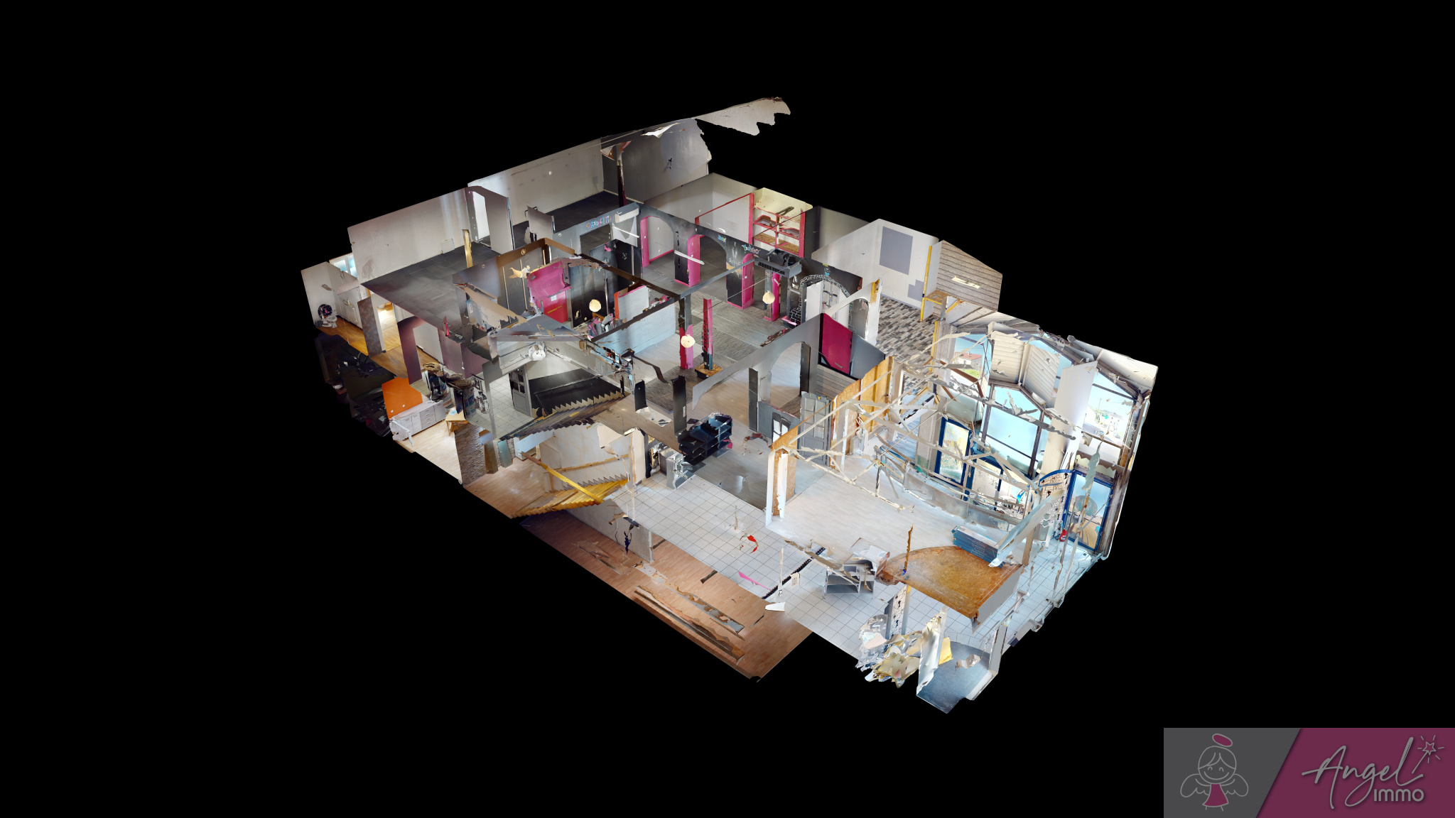 Local avec plusieurs niveaux -idéal pour projets professionn