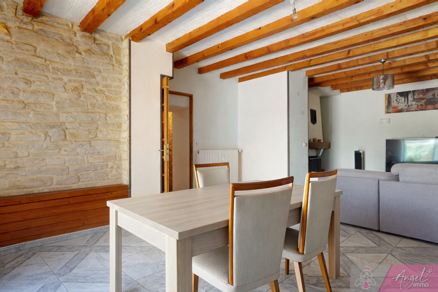 Maison de 168m2 habitables implantée sur une parcelle de 105