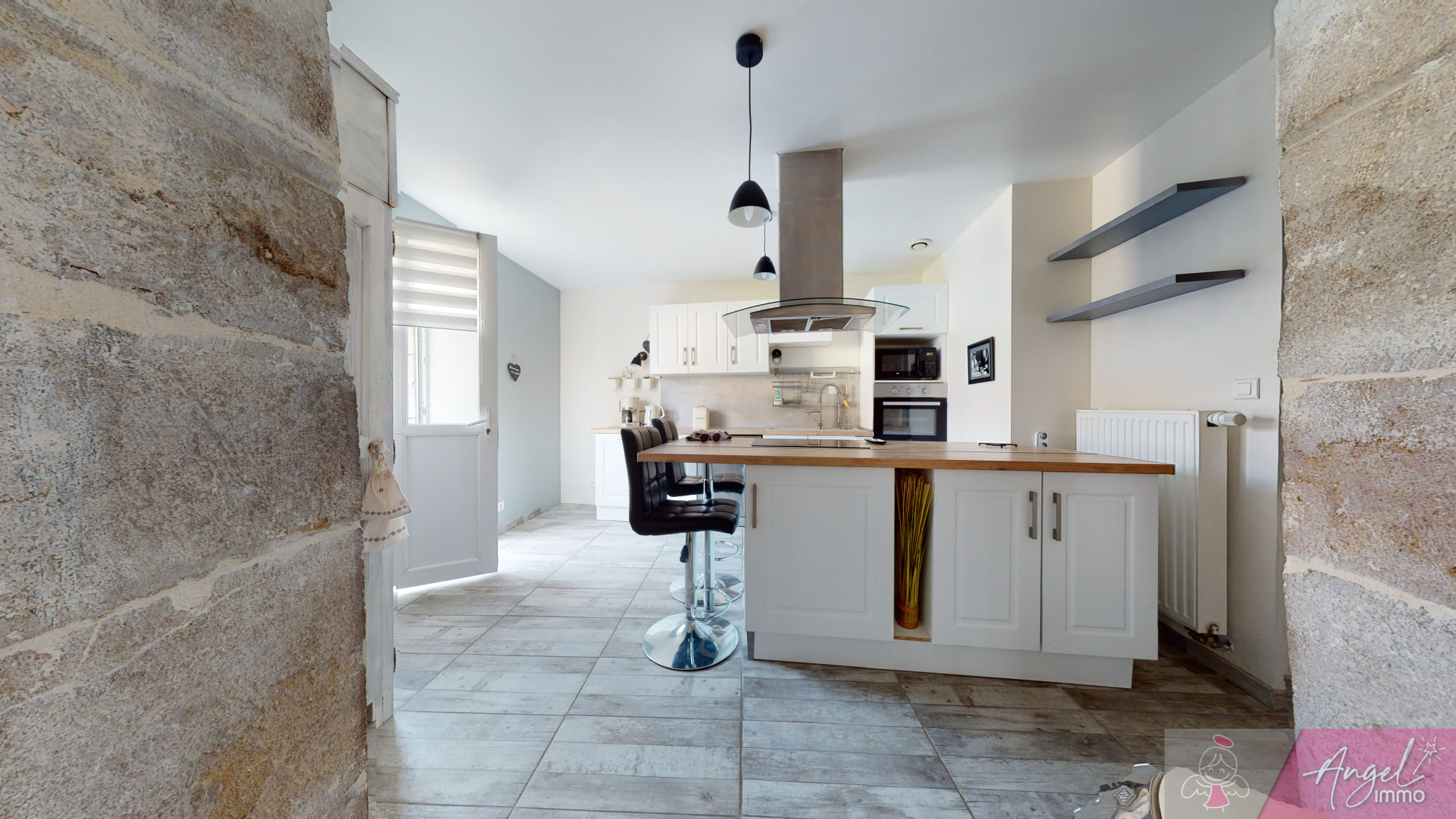 Maison en pierre rénovée avec 6 chambres