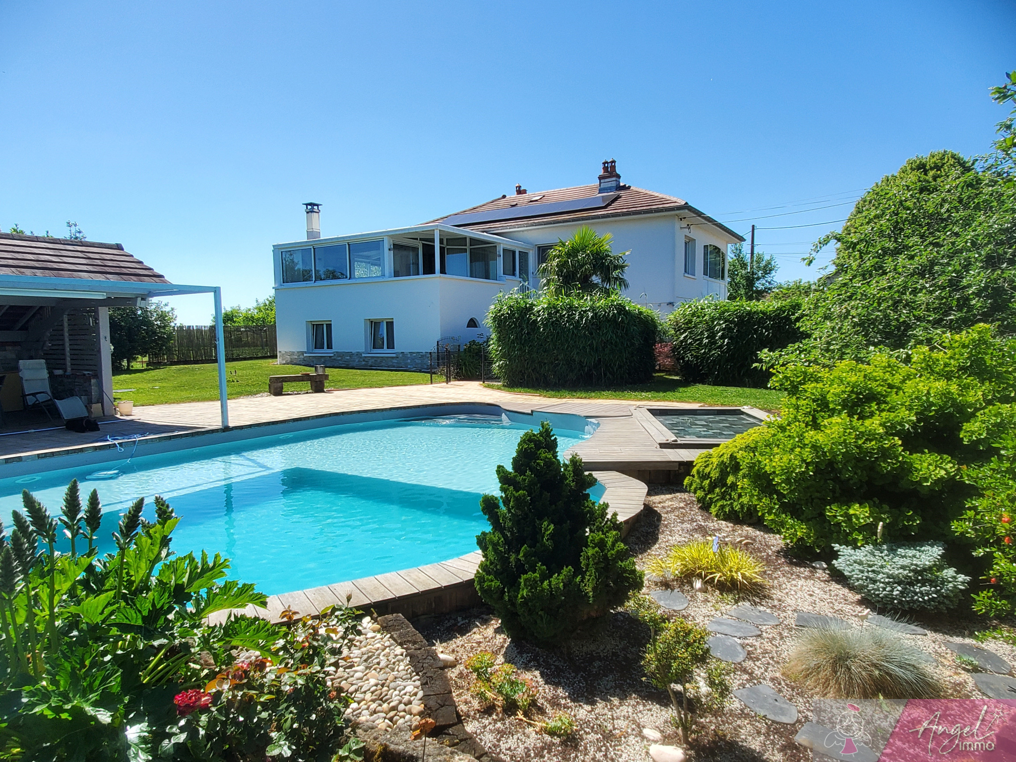 Magnifique maison idéale pour une vie paisible à Placey, à s