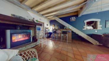 Maison en pierre rénovée de 183 m2 habitables