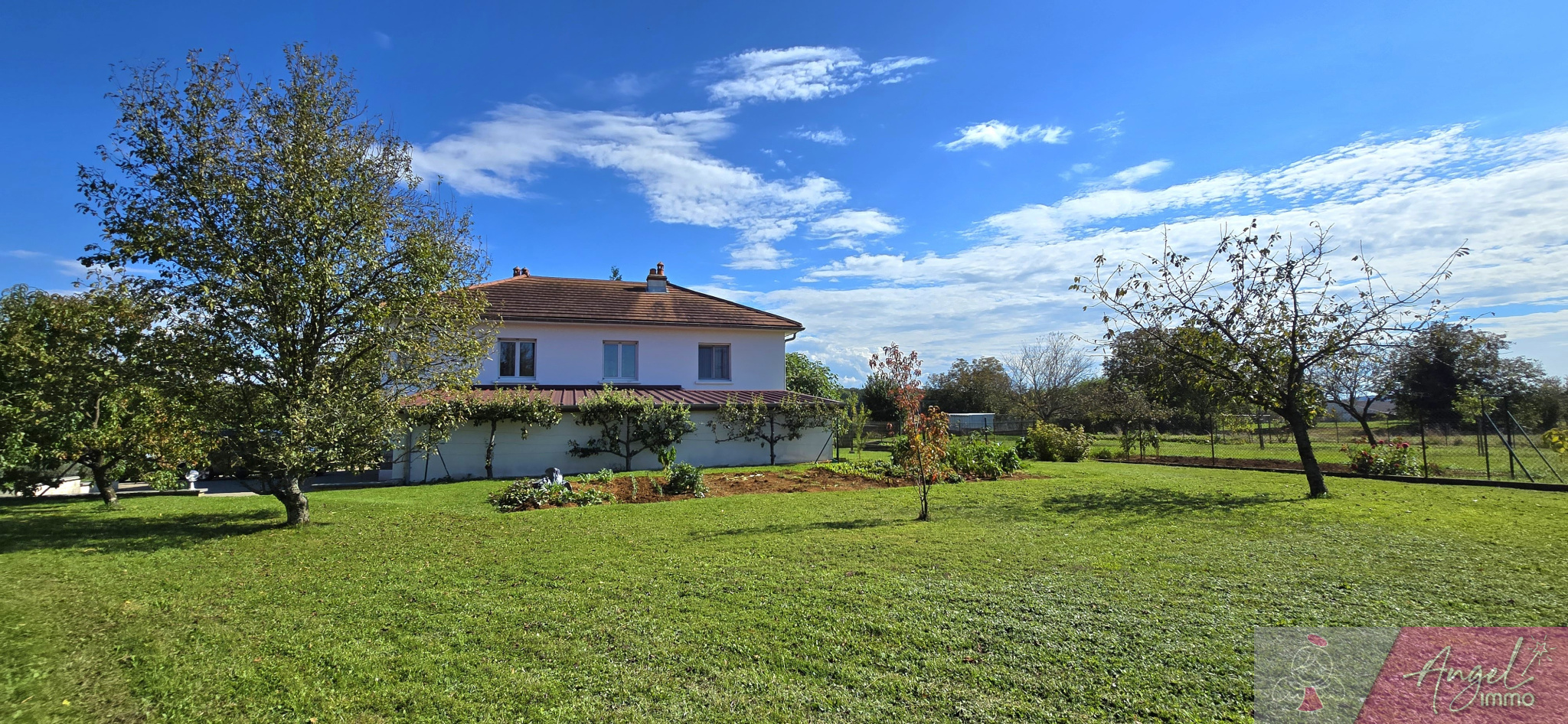 Magnifique maison idéale pour une vie paisible à Placey, à s