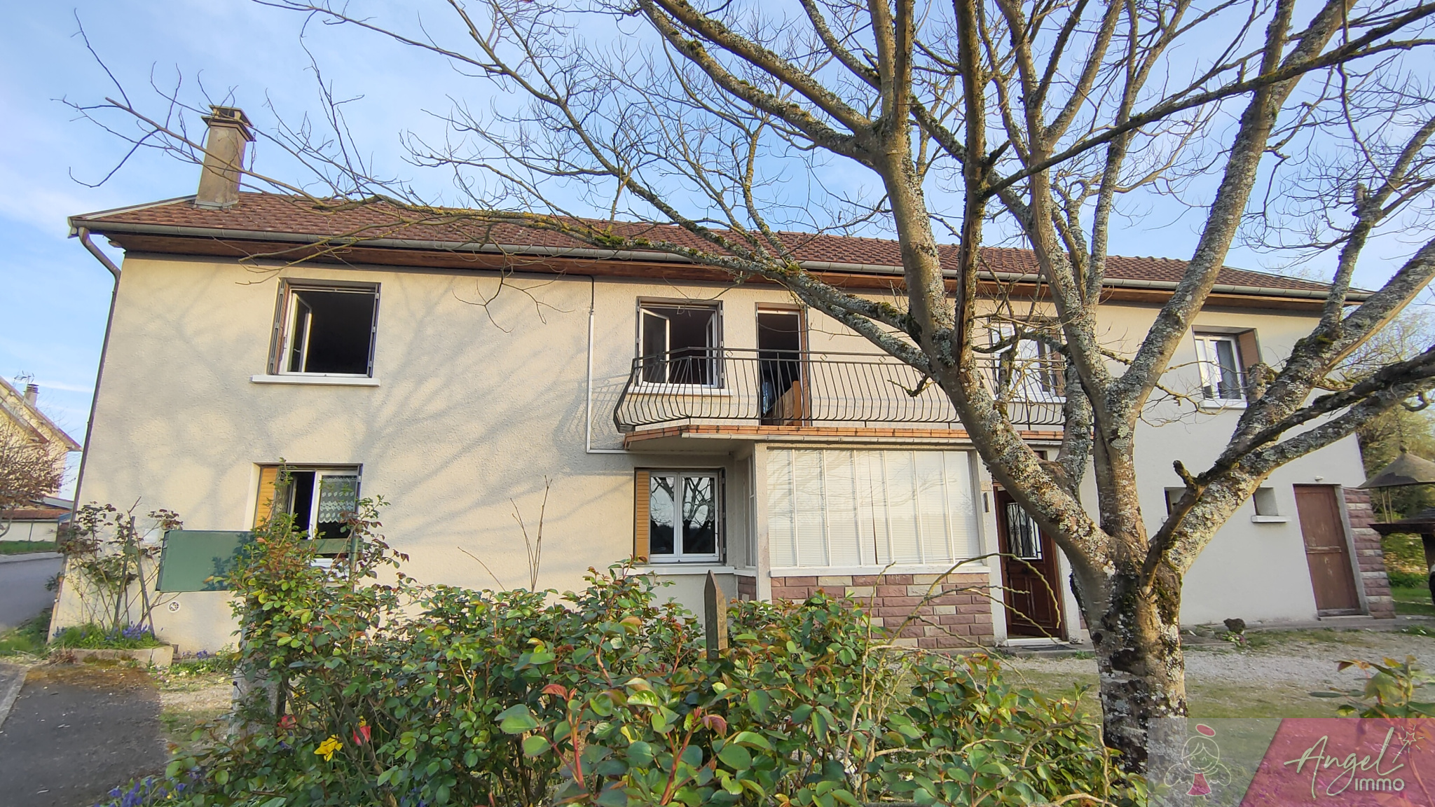 Maison 122 m2, 4 chambres sur terrain de 6690 m2
