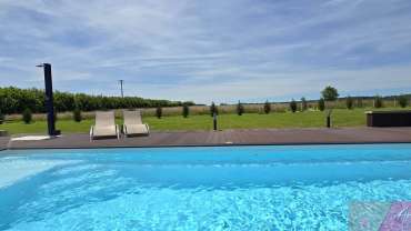 Propriété de caractère sur plus d’1 hectare de terrain