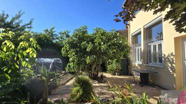IMMEUBLE DE RAPPORT A DOLE – 2 LOGEMENTS INDEPENDANTS + GARA