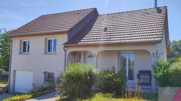 Maison individuelle – 3 chambres – garage – terrain de 1811